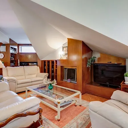 The Elegant Penthouse - Ampio Attico Con Posto Auto *