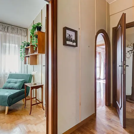 The Elegant Penthouse - Ampio Attico Con Posto Auto شقة *