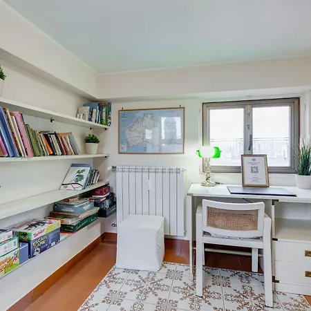 شقة The Elegant Penthouse - Ampio Attico Con Posto Auto *
